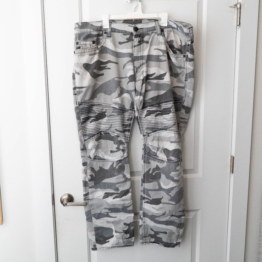 True Religion - Camo Pants - Men 44